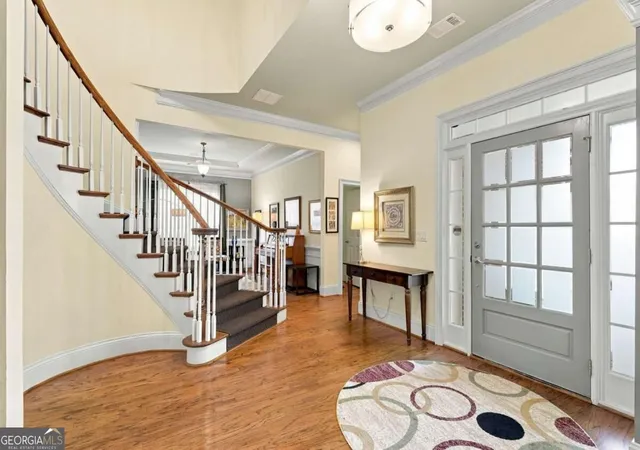 Photo 4 of Sale Pending at 510 Wembley Cir, Sandy Springs, GA 30328 | MLS# 10848164 | Listing updated on 2026-10-02