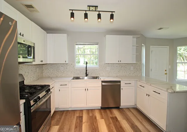 Photo 3 of Single family home for sale at 5305 Salem Springs Pl, Lithonia, GA 30038 | MLS# 10841097 | Listing updated on 2026-09-22