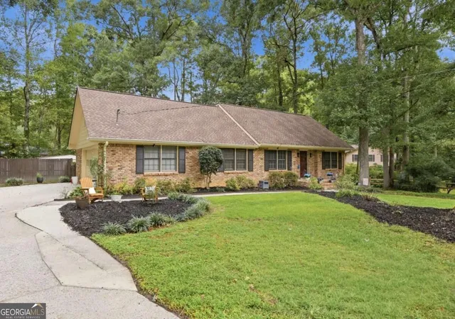 Photo 2 of Single family home for sale at 2155 Vine St, Snellville, GA 30078 | MLS# 10852937 | Listing updated on 2026-10-01