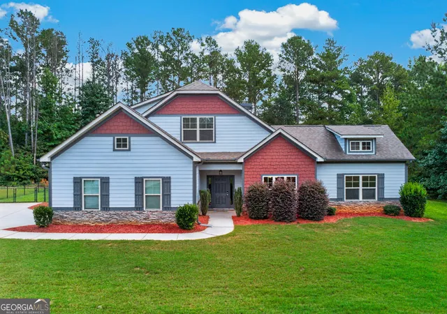 Photo 1 of Sale Pending at 5 Carlow Ct, Newnan, GA 30263 | MLS# 10838304 | Listing updated on 2026-09-14