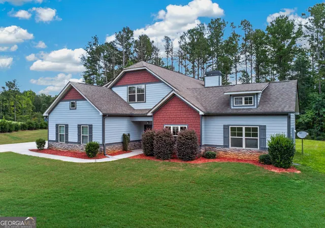 Photo 3 of Sale Pending at 5 Carlow Ct, Newnan, GA 30263 | MLS# 10838304 | Listing updated on 2026-09-14