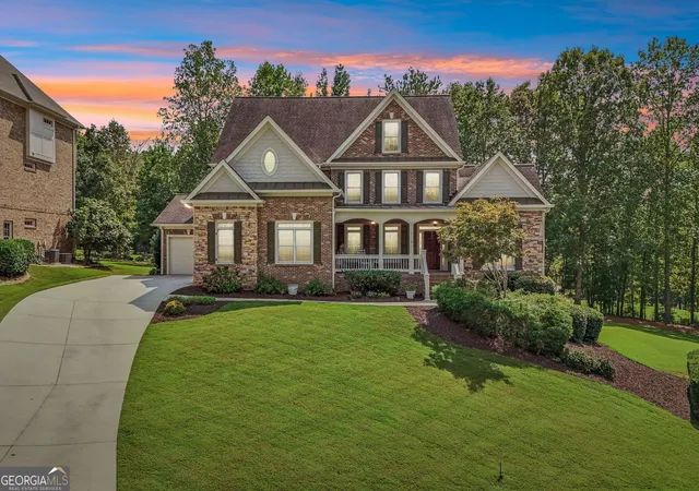 Photo 1 of Single family home for sale at 205 Fairway Overlook Dr, Acworth, GA 30101 | MLS# 10840463 | Listing updated on 2026-10-08