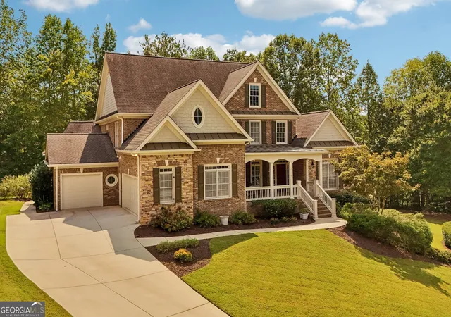 Photo 3 of Single family home for sale at 205 Fairway Overlook Dr, Acworth, GA 30101 | MLS# 10840463 | Listing updated on 2026-10-08
