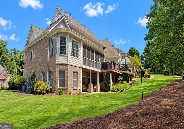 Photo 4 of Single family home for sale at 205 Fairway Overlook Dr, Acworth, GA 30101 | MLS# 10840463 | Listing updated on 2026-10-08
