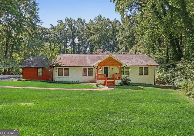Photo 2 of Single family home for sale at 2800 Duke Of Gloucester St, Atlanta, GA 30344 | MLS# 10844407 | Listing updated on 2026-09-25