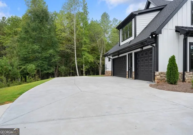 Photo 3 of Single family home for sale at 5697 Ball Ground Rd, Ball Ground, GA 30107 | MLS# 10850554 | Listing updated on 2026-10-05