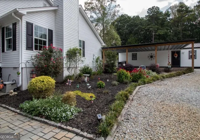 Photo 3 of Single family home for sale at 2439 Ila Rd, Commerce, GA 30530 | MLS# 10848856 | Listing updated on 2026-10-02