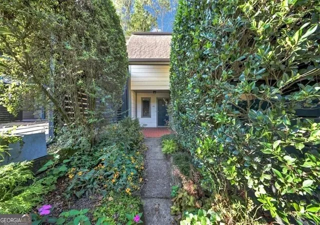 Photo 3 of Townhouse for sale at 46 Forrest Pl, Sandy Springs, GA 30328 | MLS# 10841663 | Listing updated on 2026-09-22
