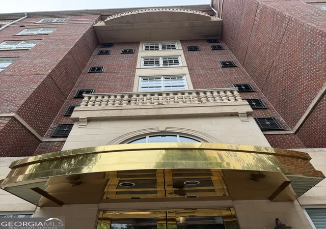 Photo 2 of Condo for sale at 77 Peachtree Pl Ne #304, Atlanta, GA 30309 | MLS# 10835746 | Listing updated on 2026-09-12
