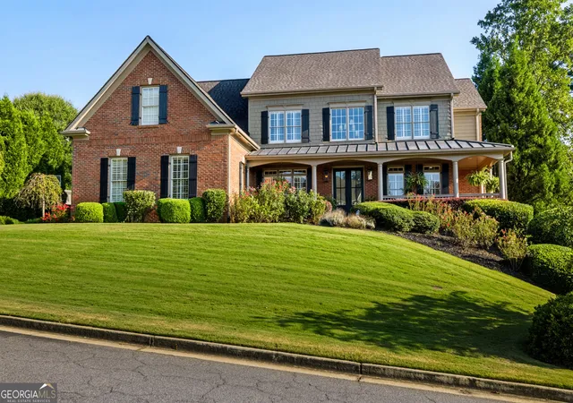 Photo 3 of Mansion for sale at 5115 Millwood Dr, Canton, GA 30114 | MLS# 10847921 | Listing updated on 2026-09-25
