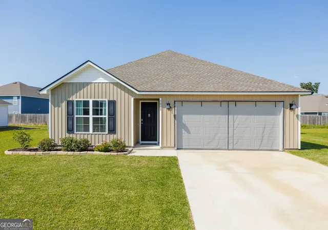 Photo 1 of Sale Pending at 9069 Torrington Ln, Valdosta, GA 31605 | MLS# 10847577 | Listing updated on 2026-09-30