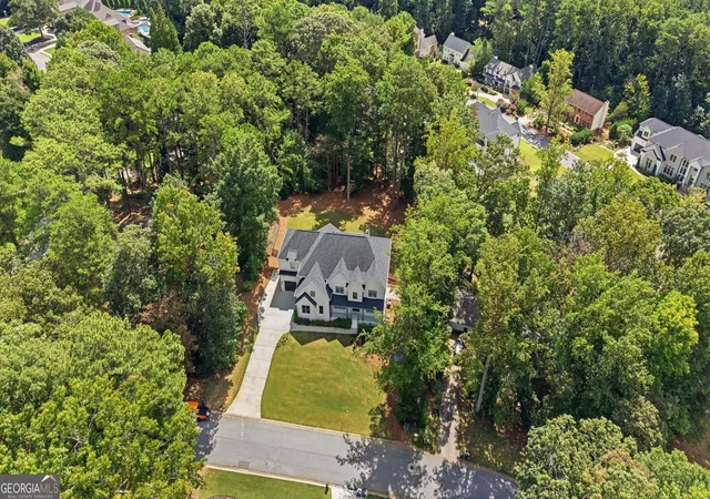 Photo 3 of Mansion for sale at 3660 Clubwood Trl, Marietta, GA 30068 | MLS# 10845920 | Listing updated on 2026-09-29