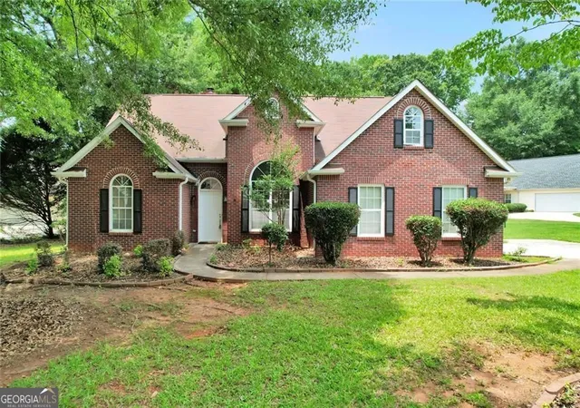 Photo 1 of Single family home for sale at 401 Crosshaven Way, Mcdonough, GA 30253 | MLS# 10837670 | Listing updated on 2026-09-15