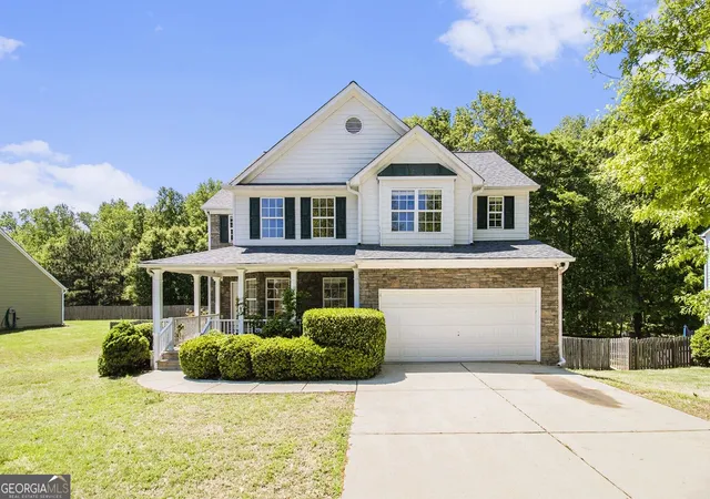 Photo 1 of Single family home for sale at 928 Shannon, Loganville, GA 30052 | MLS# 10852169 | Listing updated on 2026-10-08