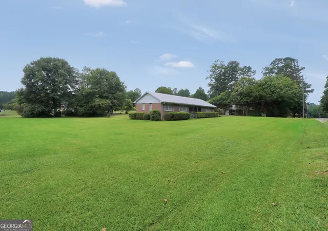 Photo 3 of Sale Pending at 540 Freeman St, Jackson, GA 30233 | MLS# 10837604 | Listing updated on 2026-09-06