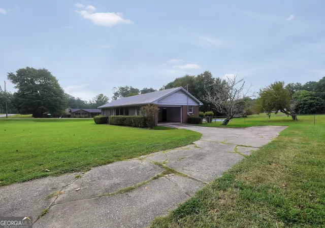 Photo 3 of Sale Pending at 540 Freeman St, Jackson, GA 30233 | MLS# 10837604 | Listing updated on 2026-09-06