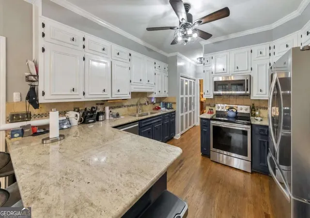 Photo 3 of Single family home for sale at 573 N Palisades Cir SE, Marietta, GA 30067 | MLS# 10811395 | Listing updated on 2026-09-11