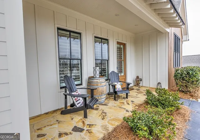Photo 3 of Single family home for sale at 129 Blue Heron Blf, Dawsonville, GA 30534 | MLS# 10839747 | Listing updated on 2026-09-23