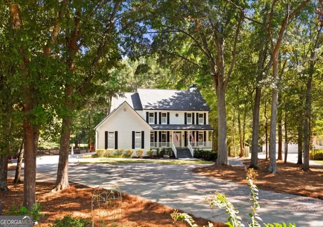 Photo 1 of Single family home for sale at 3256 Fieldcrest Rd, Loganville, GA 30052 | MLS# 10847078 | Listing updated on 2026-09-23