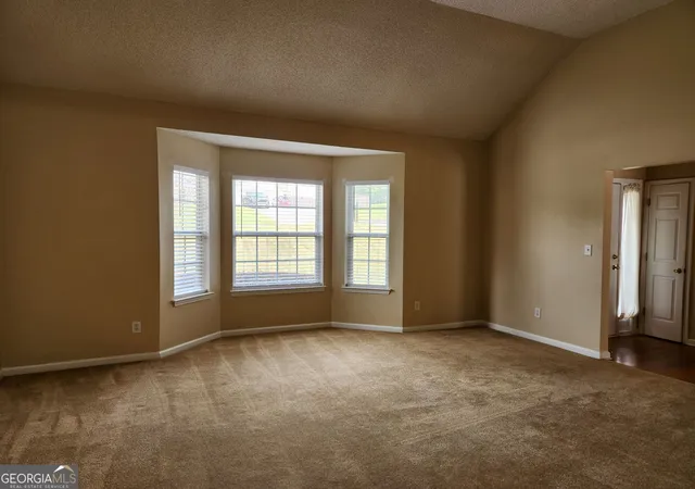 Photo 4 of Sale Pending at 1025 Winding Brk Way, Fairburn, GA 30213 | MLS# 10839375 | Listing updated on 2026-09-10
