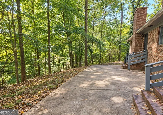 Photo 7 of Single family home for sale at 310 Cavalier Rd, Athens, GA 30606 | MLS# 10843969 | Listing updated on 2026-09-11