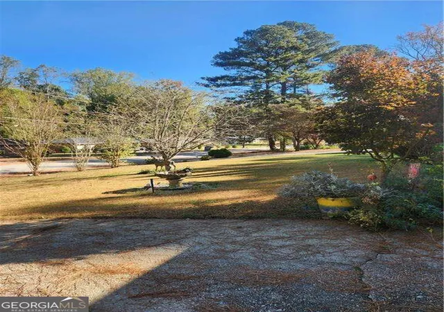 Photo 2 of Single family home for sale at 3969 W Hilda Cir, Decatur, GA 30035 | MLS# 10840513 | Listing updated on 2026-09-23