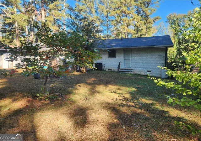 Photo 3 of Single family home for sale at 3969 W Hilda Cir, Decatur, GA 30035 | MLS# 10840513 | Listing updated on 2026-09-23
