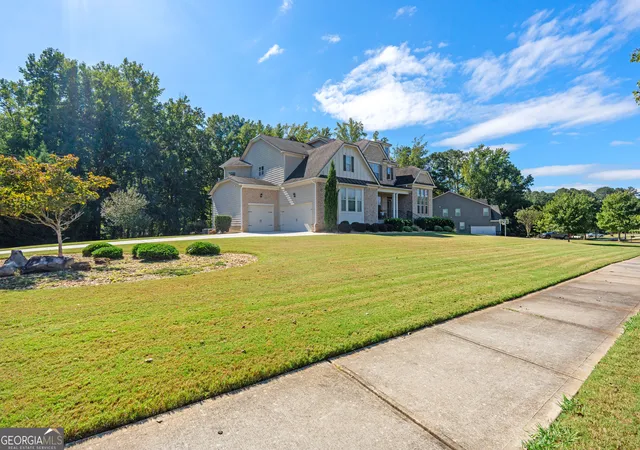 Photo 3 of Single family home for sale at 125 Bergen Dr, Fayetteville, GA 30215 | MLS# 10854262 | Listing updated on 2026-10-28