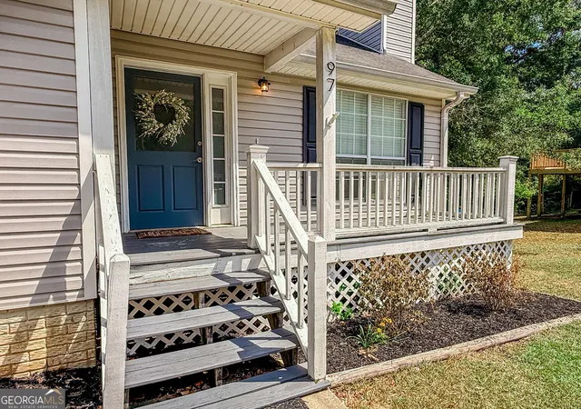 Photo 4 of Single family home for sale at 97 Spring Cir, Senoia, GA 30276 | MLS# 10842897 | Listing updated on 2026-09-09