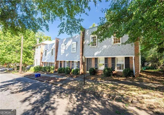Photo 2 of Townhouse for sale at 241 Montgomery St, Decatur, GA 30030 | MLS# 10844444 | Listing updated on 2026-09-11