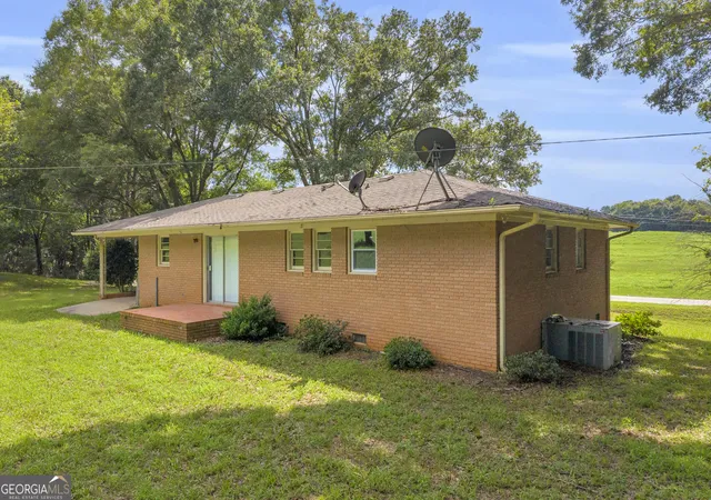 Photo 3 of Single family home for sale at 3657 Wildcat Brg Rd, Royston, GA 30662 | MLS# 10809204 | Listing updated on 2026-09-22