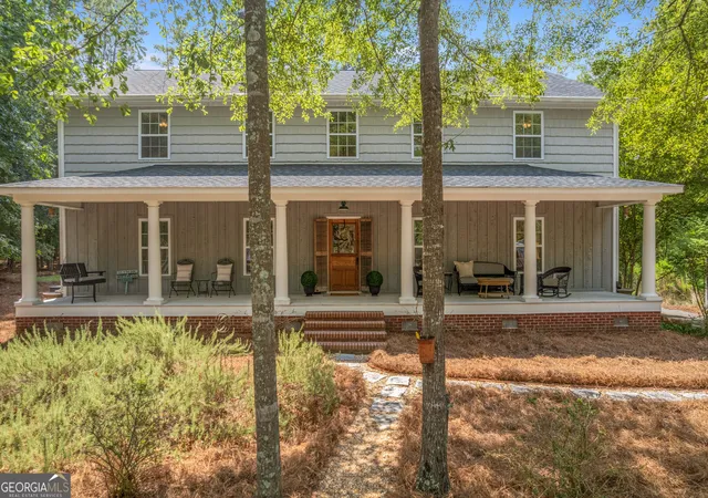 Photo 2 of Single family home for sale at 308 W Lakeview Dr Ne, Milledgeville, GA 31061 | MLS# 10840865 | Listing updated on 2026-09-19