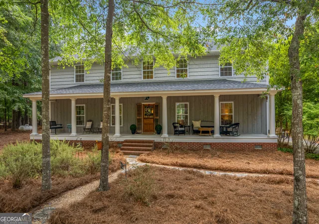 Photo 3 of Single family home for sale at 308 W Lakeview Dr NE, Milledgeville, GA 31061 | MLS# 10840865 | Listing updated on 2026-09-19
