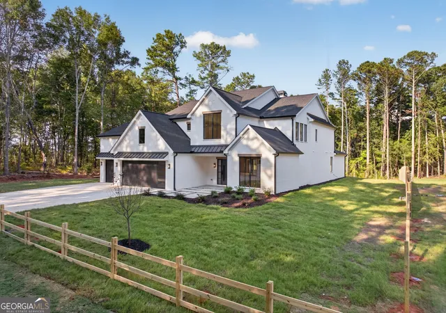 Photo 3 of Single family home for sale at 125 Manger Ave W, Bethlehem, GA 30620 | MLS# 10845333 | Listing updated on 2026-09-27