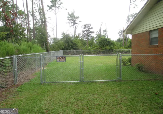 Photo 3 of Single family home for sale at 94 S Miller St, Hazlehurst, GA 31539 | MLS# 10840314 | Listing updated on 2026-09-26