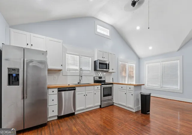 Photo 4 of Single family home for sale at 19 Mcdonald St, Hazlehurst, GA 31539 | MLS# 10849629 | Listing updated on 2026-10-03