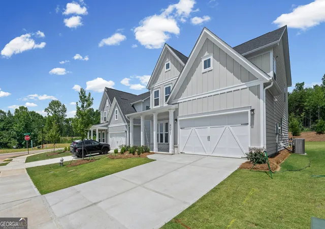 Photo 2 of Single family home for sale at 4753 Sunburst St, Flowery Branch, GA 30542 | MLS# 10841792 | Listing updated on 2026-09-22