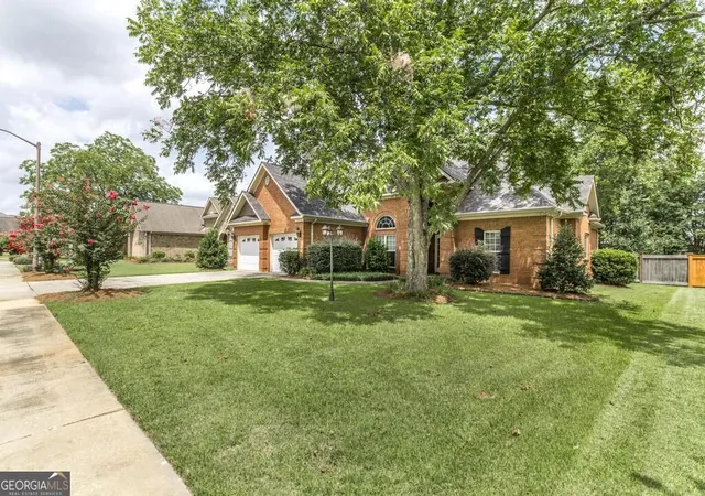 Photo 3 of Single family home for sale at 104 Pembroke Point, Centerville, GA 31028 | MLS# 10841399 | Listing updated on 2026-09-07