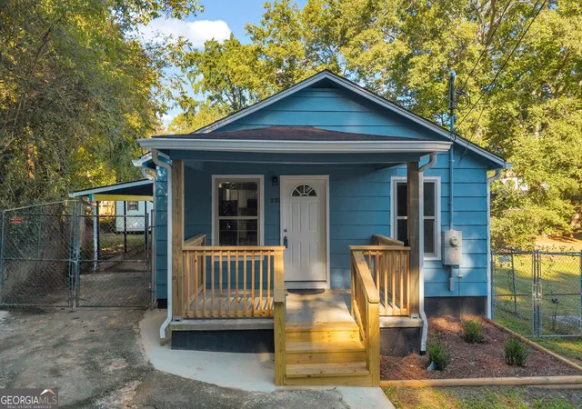 Photo 1 of Single family home for sale at 232 S Pine St, Toccoa, GA 30577 | MLS# 10873532 | Listing updated on 2026-10-30