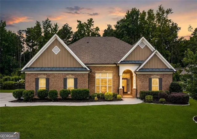 Photo 2 of Single family home for sale at 6130 Bentley Cmns Dr, Cumming, GA 30040 | MLS# 10844707 | Listing updated on 2026-09-11