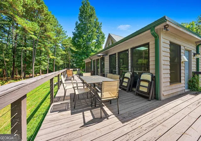 Photo 3 of Single family home for sale at 241 Grizzly Bear Ln, Hartwell, GA 30643 | MLS# 10843467 | Listing updated on 2026-09-24