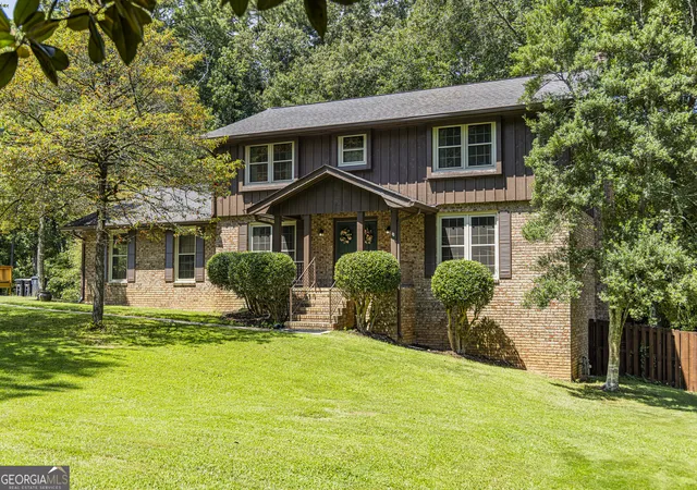 Photo 1 of Single family home for sale at 108 Rollingwood Cir Nw, Rome, GA 30165 | MLS# 10837650 | Listing updated on 2026-09-19