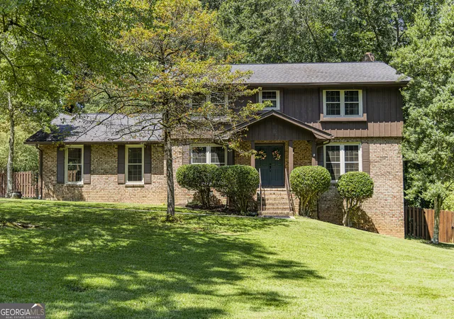 Photo 2 of Single family home for sale at 108 Rollingwood Cir Nw, Rome, GA 30165 | MLS# 10837650 | Listing updated on 2026-09-19