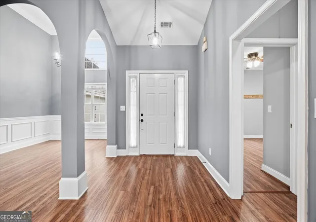 Photo 3 of Single family home for sale at 4483 Enfield Dr, Gainesville, GA 30506 | MLS# 10850753 | Listing updated on 2026-10-08