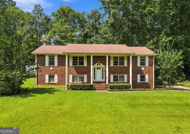 Photo 2 of Single family home for sale at 3601 Todd Dr, Douglasville, GA 30135 | MLS# 10847697 | Listing updated on 2026-10-09