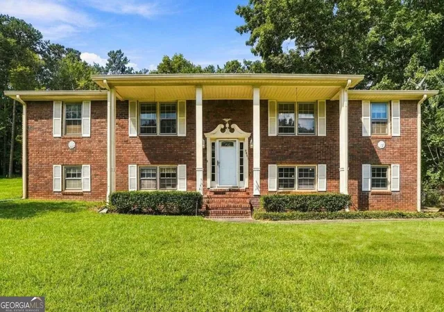 Photo 3 of Single family home for sale at 3601 Todd Dr, Douglasville, GA 30135 | MLS# 10847697 | Listing updated on 2026-10-09