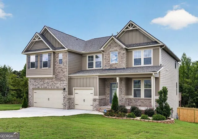 Photo 3 of Single family home for sale at 161 Donovan Ave, Locust Grove, GA 30248 | MLS# 10846038 | Listing updated on 2026-10-03