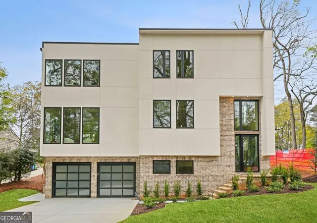 Photo 1 of Mansion for sale at 1260 Kingsley Cir Ne, Atlanta, GA 30324 | MLS# 10851176 | Listing updated on 2026-09-23
