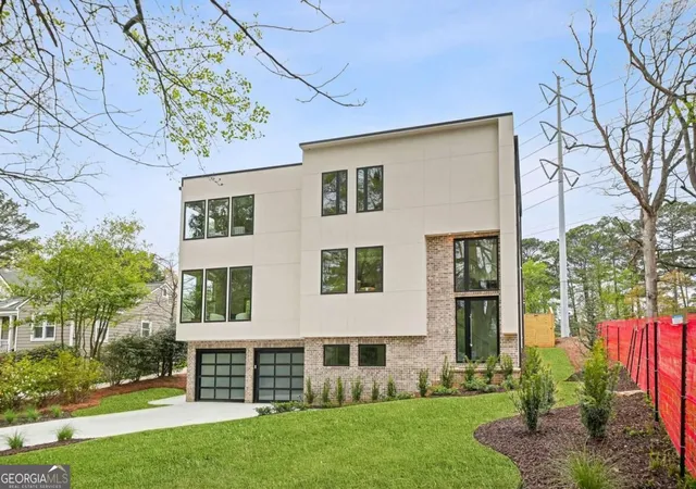 Photo 2 of Mansion for sale at 1260 Kingsley Cir Ne, Atlanta, GA 30324 | MLS# 10851176 | Listing updated on 2026-09-23