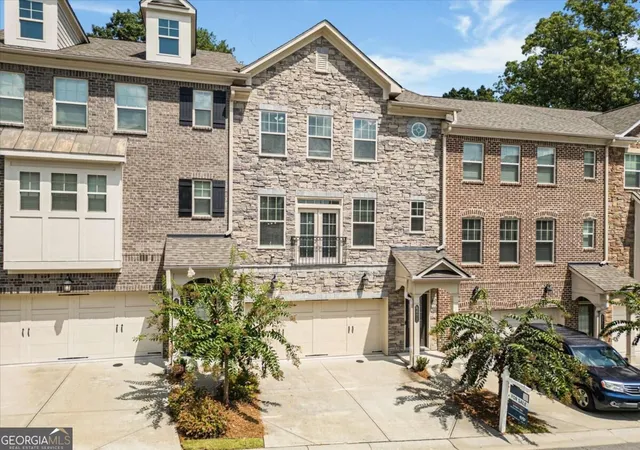 Townhouse for sale at 4078 Townsend Ln, Atlanta, GA 30346 | MLS# 10839882